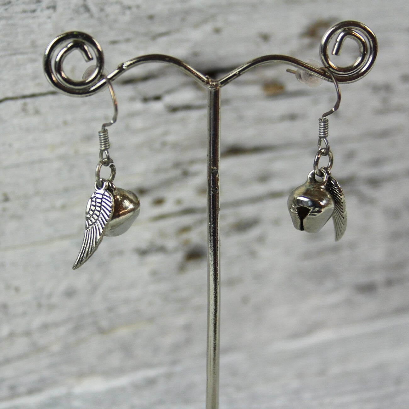 Engelsrufer Ohrringe mit Glöckchen und Flügel – Himmlischer Schmuck