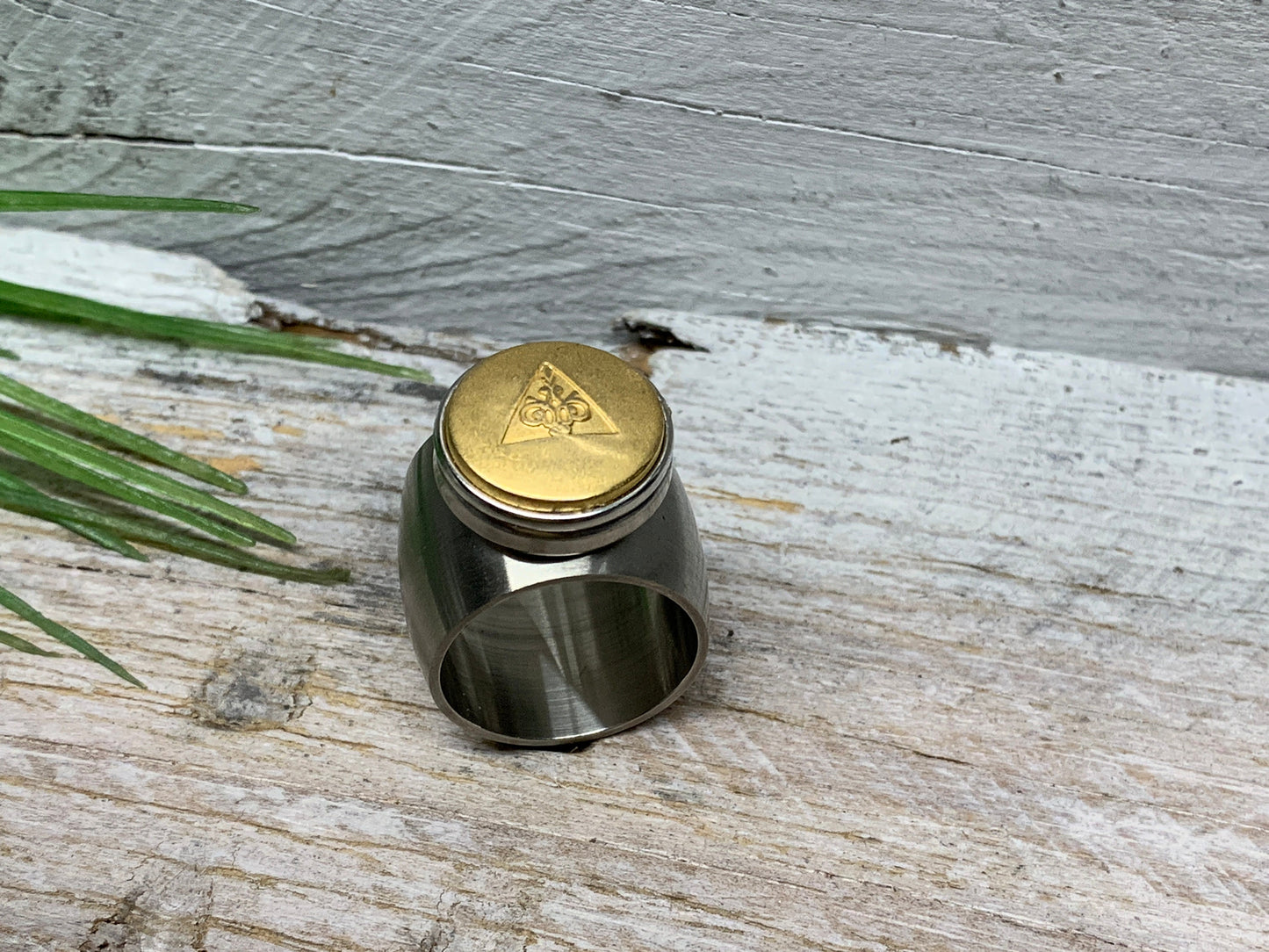 Geometrischer Edelstahl Ring Gr. 17 und 19 mm – Bicolor Design