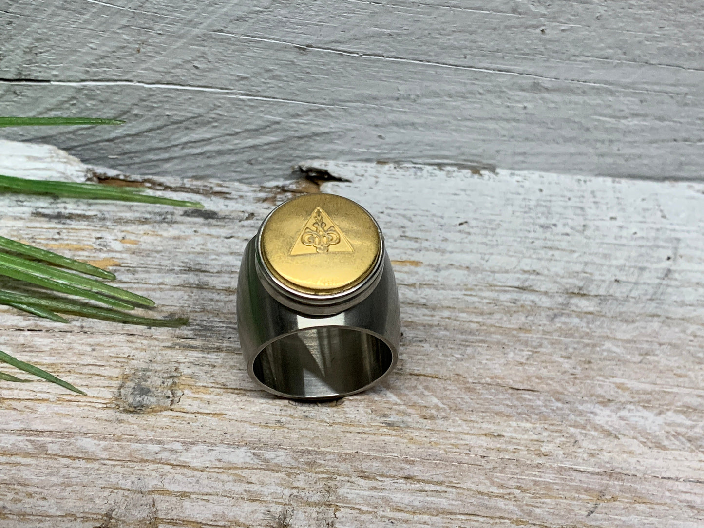 Geometrischer Edelstahl Ring Gr. 17 und 19 mm – Bicolor Design