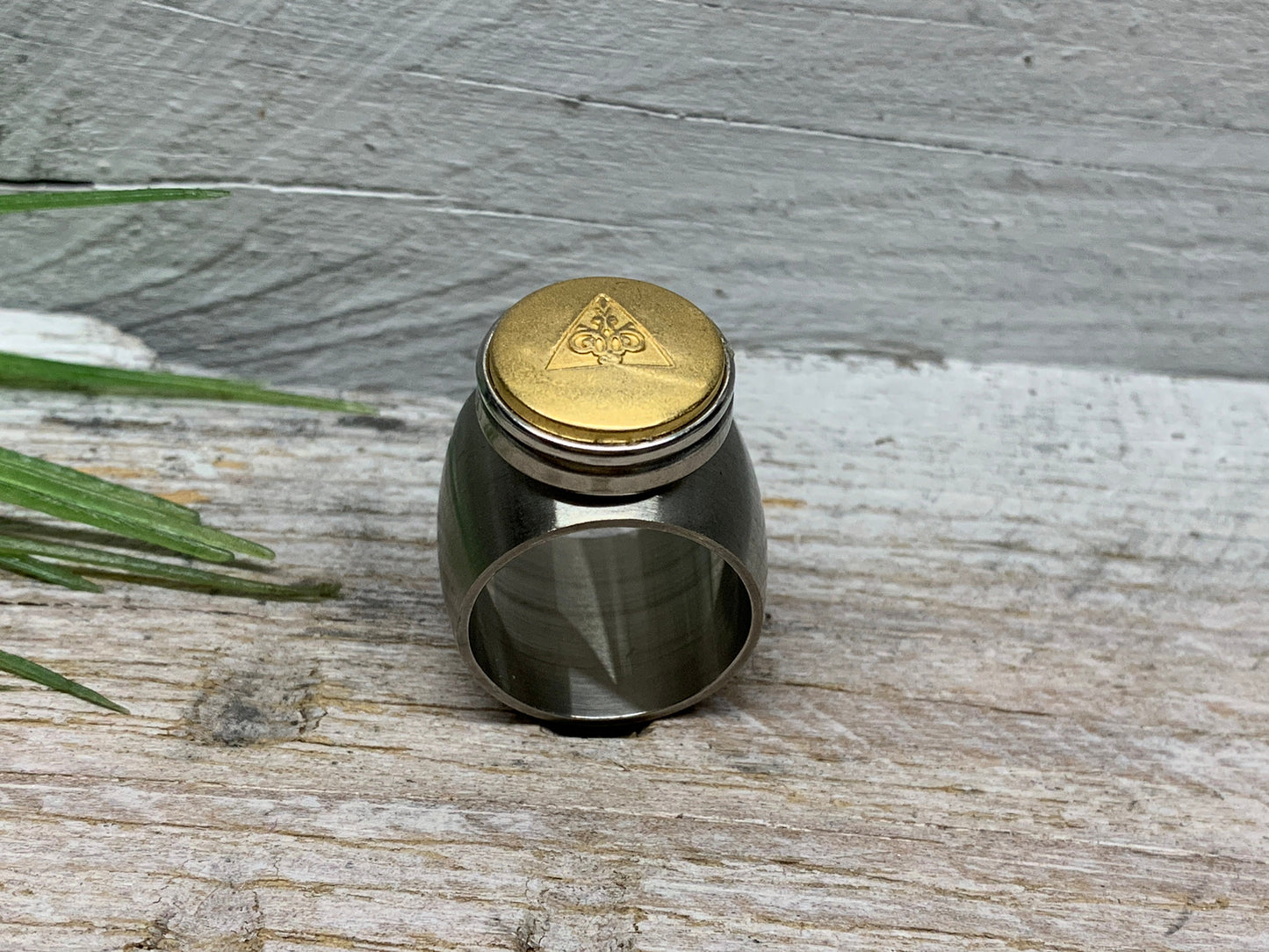 Geometrischer Edelstahl Ring Gr. 17 und 19 mm – Bicolor Design