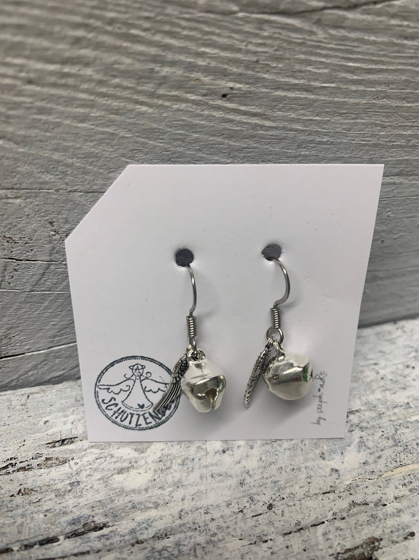 Engelsrufer Ohrringe mit Glöckchen und Flügel – Himmlischer Schmuck