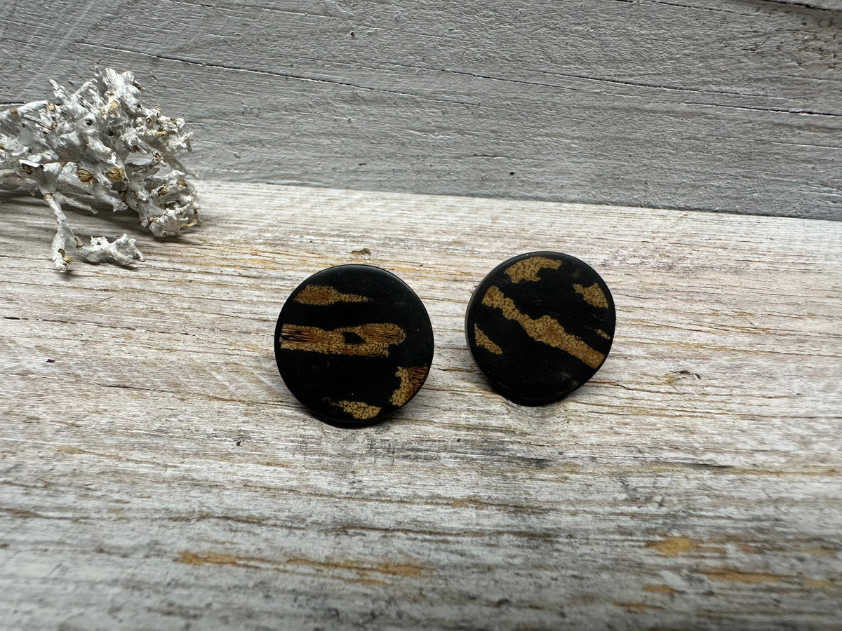 Minimalistische Ohrstecker aus Edelstahl und Holz – Elegante Ohrringe in Schwarz-Braun